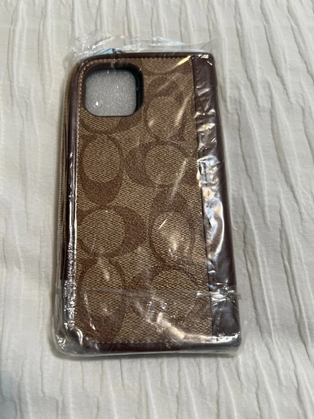COACH iPhone IP 11 Flip Wallet Phone case
